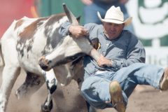 datnoff_photo_accessory_glenwood-bulldogging3624